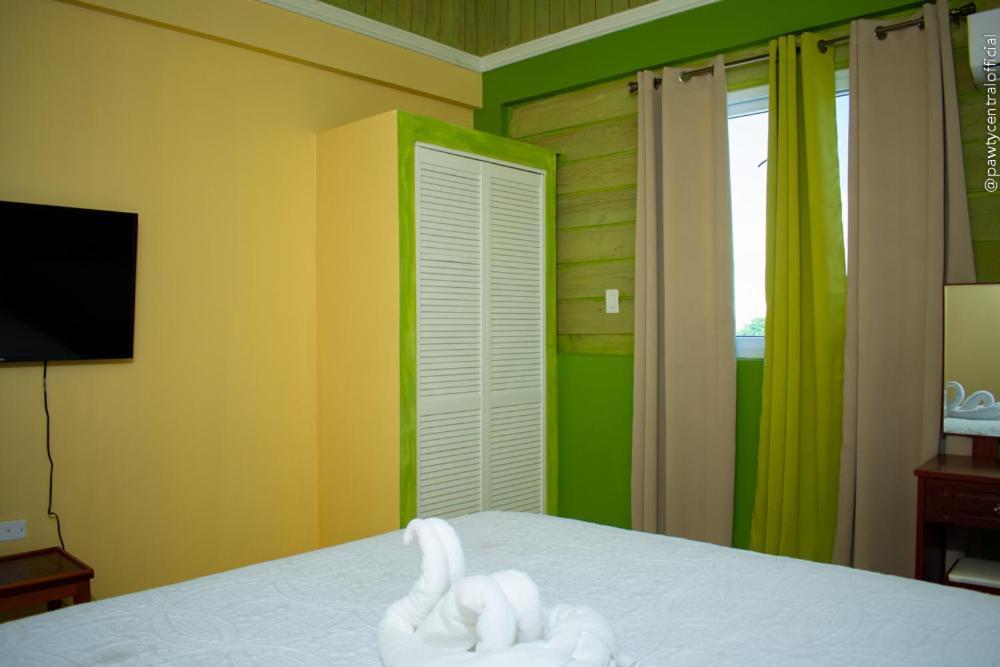 Ivs Bed And Breakfast Kingston Eksteriør billede